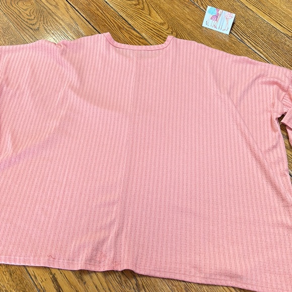 Heimish U.S.A. Peach color short sleeve top.  Size XXL. Great condition. - Picture 7 of 8